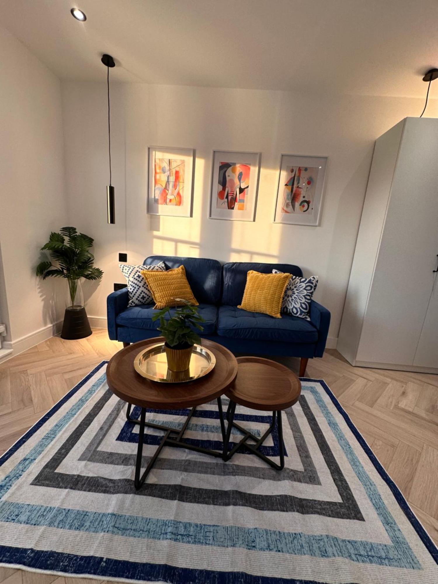 R5 - Luxury Private Ensuite Self-Contained Room - Newly Renovated Halesowen Extérieur photo